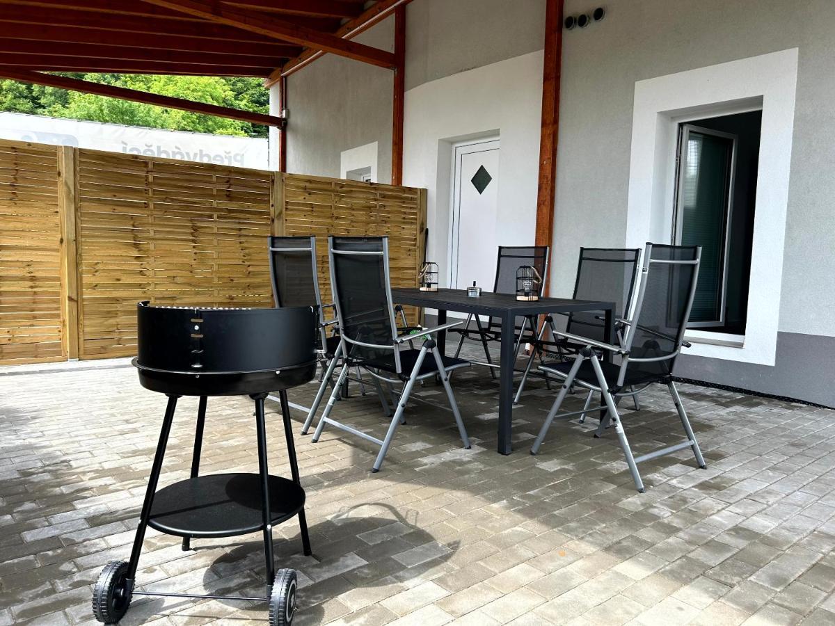 Breza House Apartments Zlín Екстериор снимка