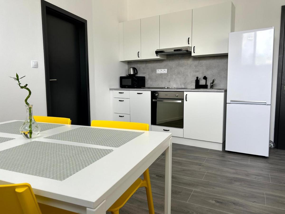 Breza House Apartments Zlín Екстериор снимка